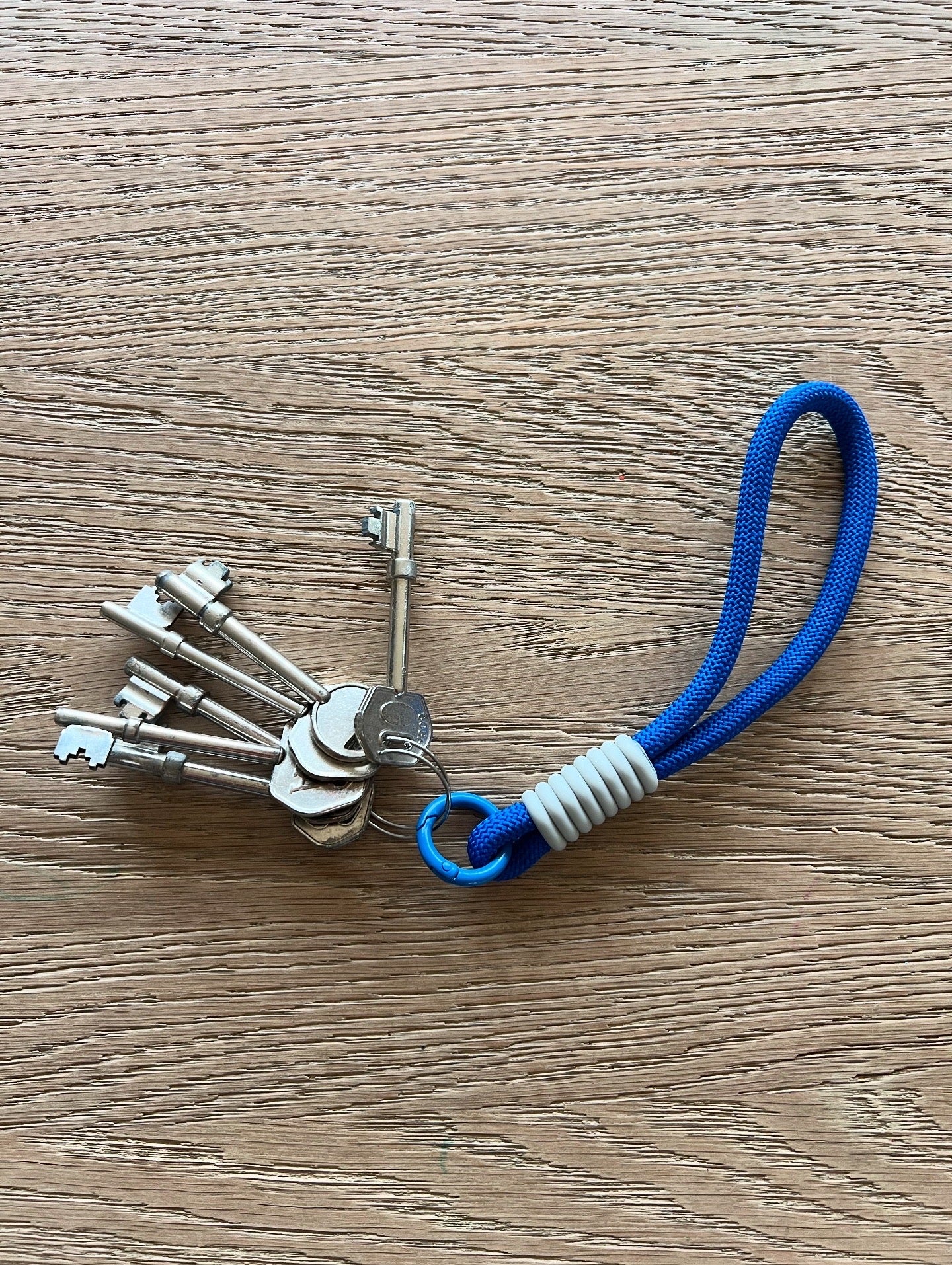 Wrist lanyard Keyring ~ Blue